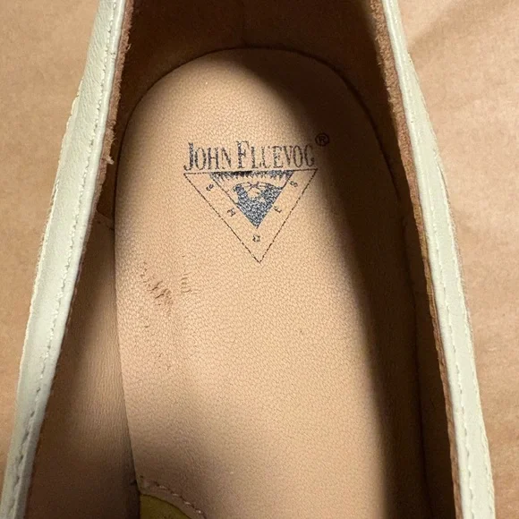 John Fluevog Super Fine Cardinal  Square Toe Loafer Heel - Picture 7 of 8